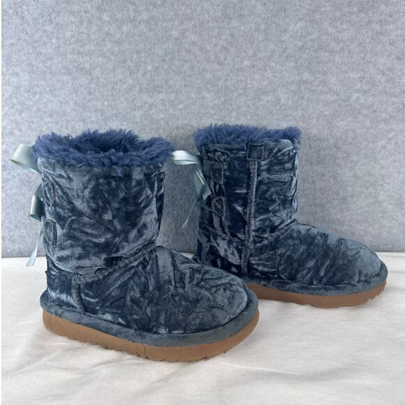 Ugg Little Girl's sz 10 (Toddler) Bailey Bow Crushed Velvet Blue Shearling Boot - Picture 1 of 13
